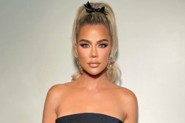 Filtreyi Abarttı! Khloe Kardashian’ın Dergi Pozları Eleştirildi